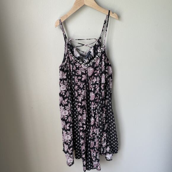 American Eagle Outfitters Dresses & Skirts - American‎ Eagle Paisley Print Womens Dress Size Small Cross Cross Back